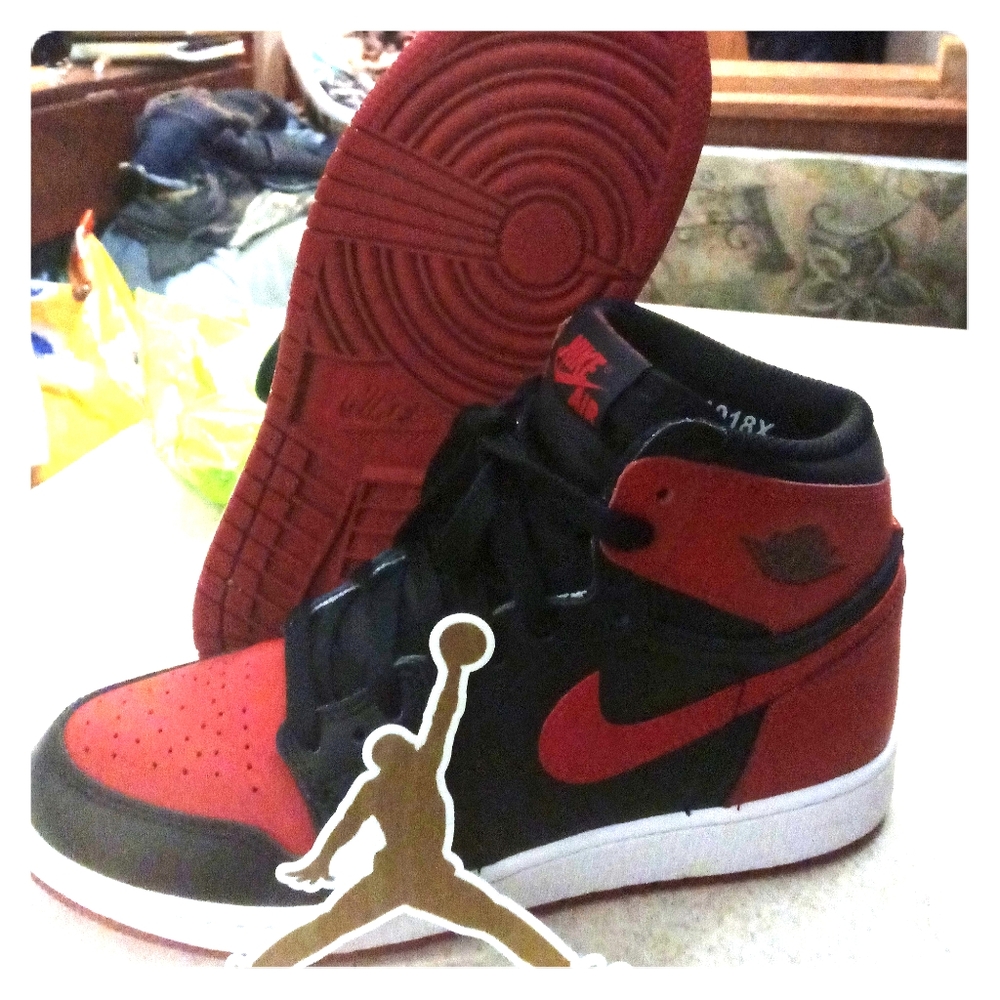 Nike Air Jordan 1 Retro 2016 "Banned"